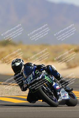 media/Oct-08-2022-SoCal Trackdays (Sat) [[1fc3beec89]]/Turn 16 (125pm)/